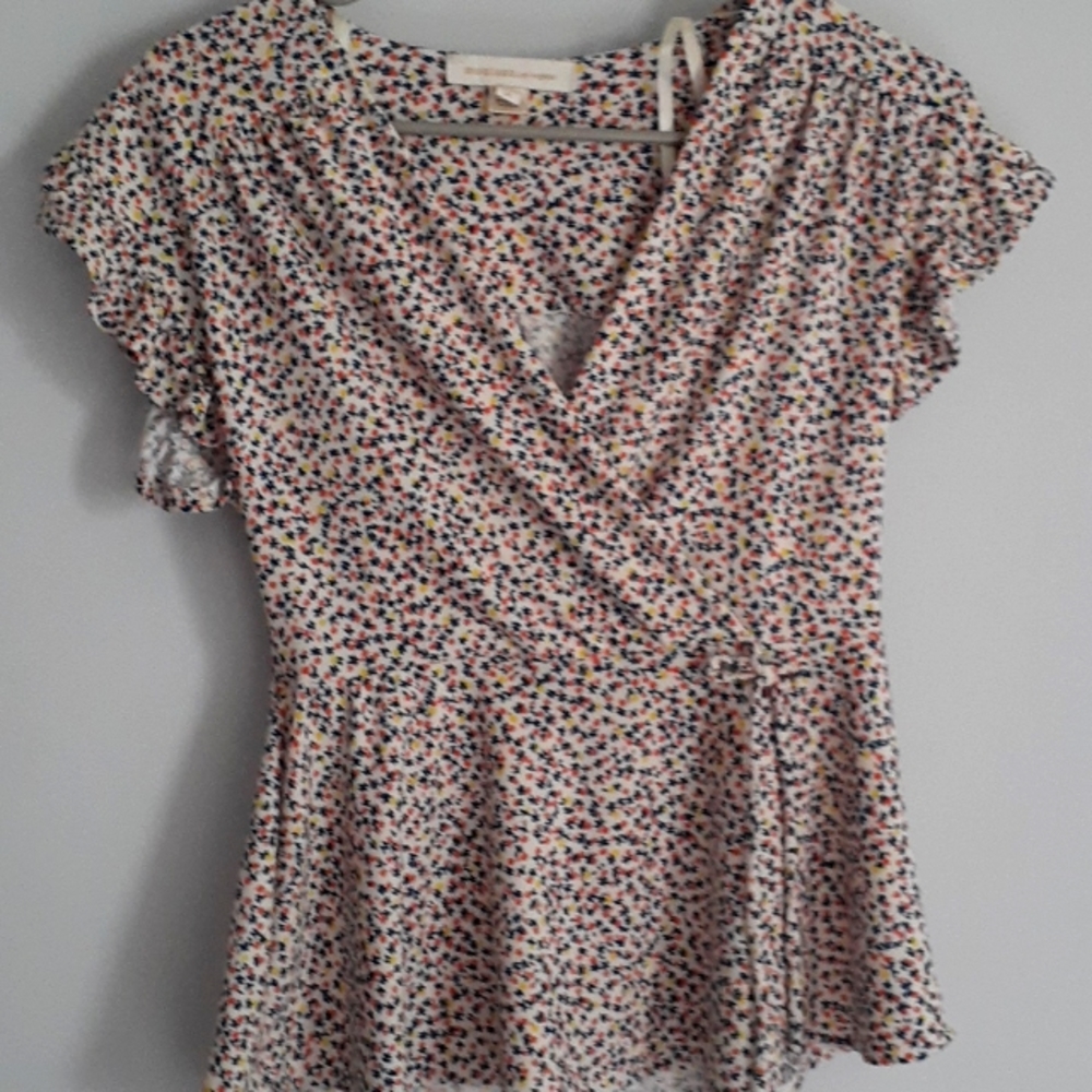 V-neck top